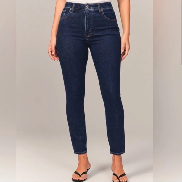Abercrombie & Fitch Curve Love 25/0 Short Super Skinny Ankle High Rise Jeans - Picture 2 of 12
